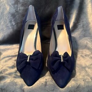 White House Black Market Navy Heels with Bow